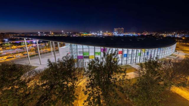 Imagen nocturna del Palacio de Congresos.