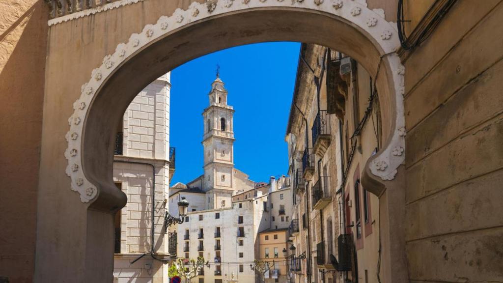 Vista de la catedral de Bocairent, Valencia.