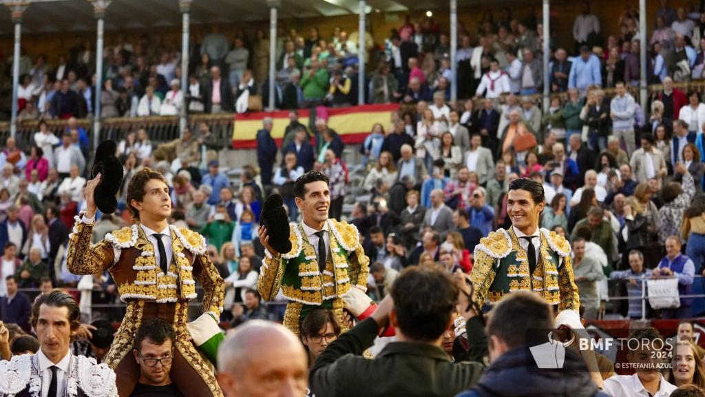 Talavante, Roca Rey y Pablo Aguado salen a hombros en La Glorieta de Salamanca