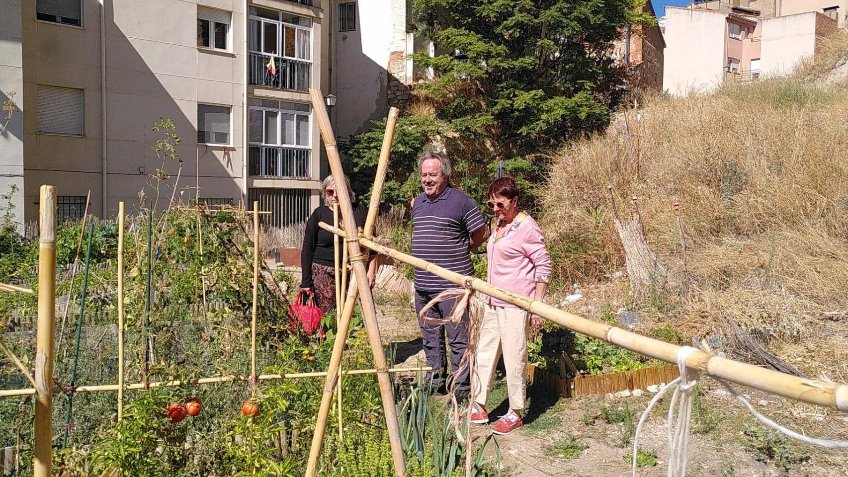 El alcalde de Zamora, Francisco Guarido, visita los huertos urbanos