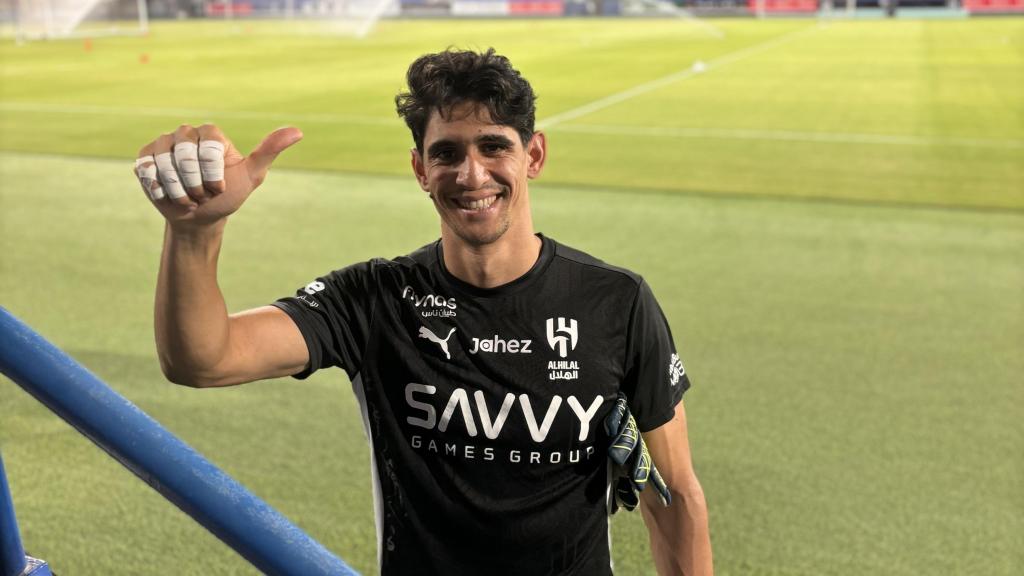 Yassine Bounou antes de un entrenamiento con el Al Hilal en Riad, Arabia Saudí.