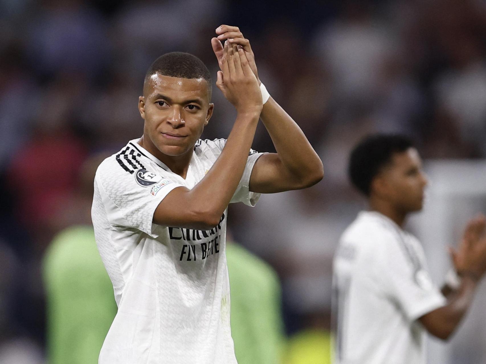 Mbappé celebra la victoria de su equipo en Champions ante el Stuttgart.