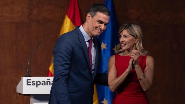 Pedro Sánchez junto a Yolanda Díaz.