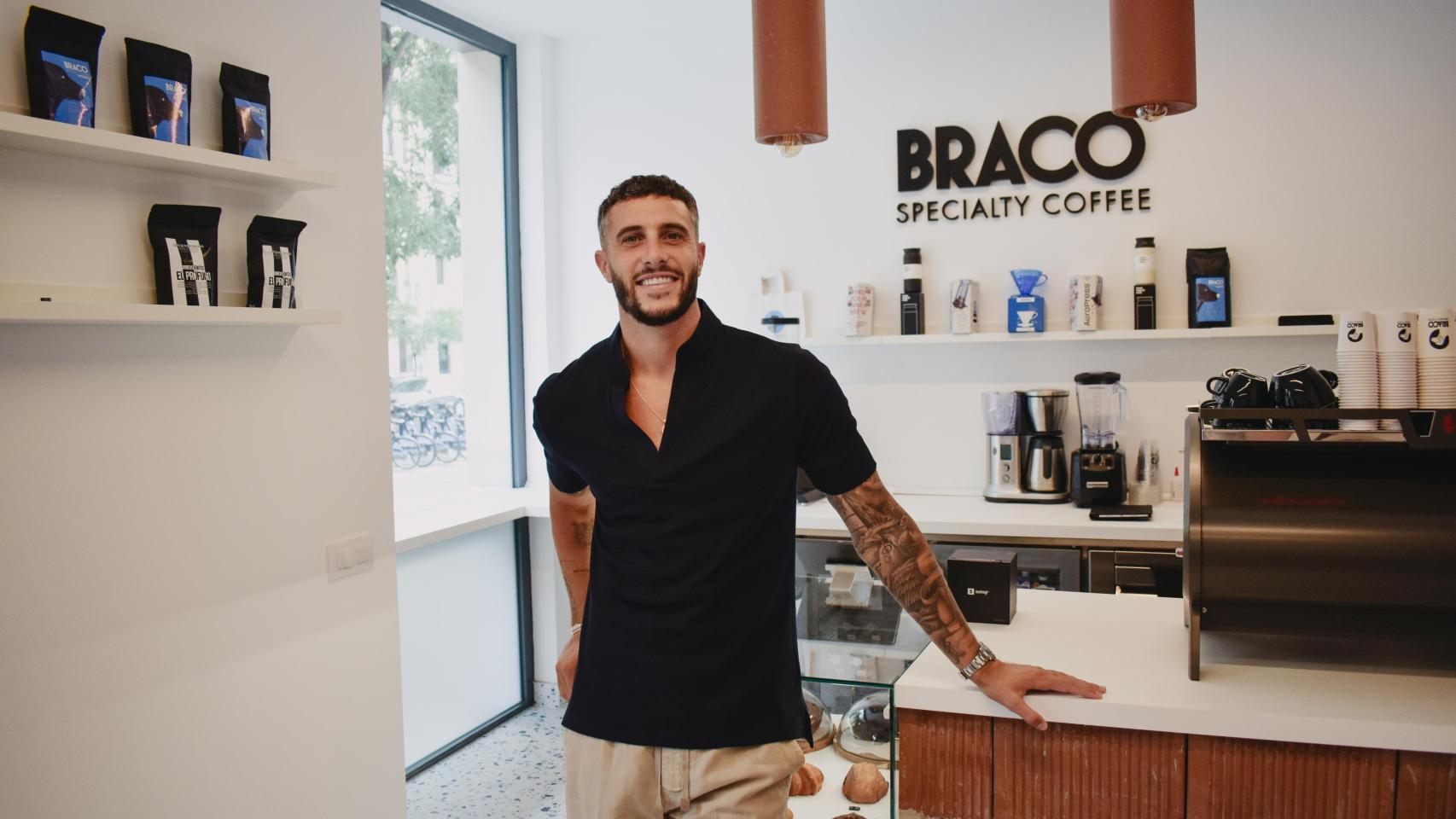 Mario Hermoso en su nueva cafetería Braco.