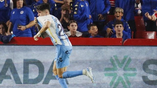 Antoñito Cordero celebra su gol contra el Granada.