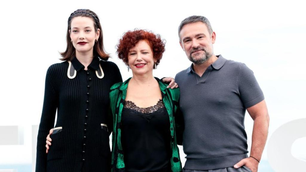 Mireia Oriol, Icíar Bollaín y Urko Olazábal en la presentación en San Sebastián de 'Soy Nevenka'.