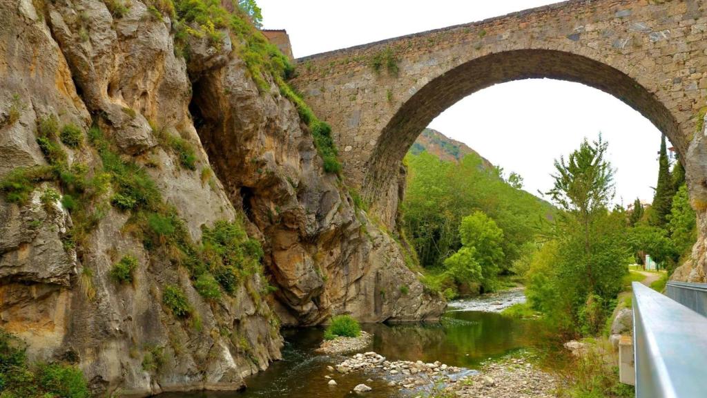 Puente de Arnedillo