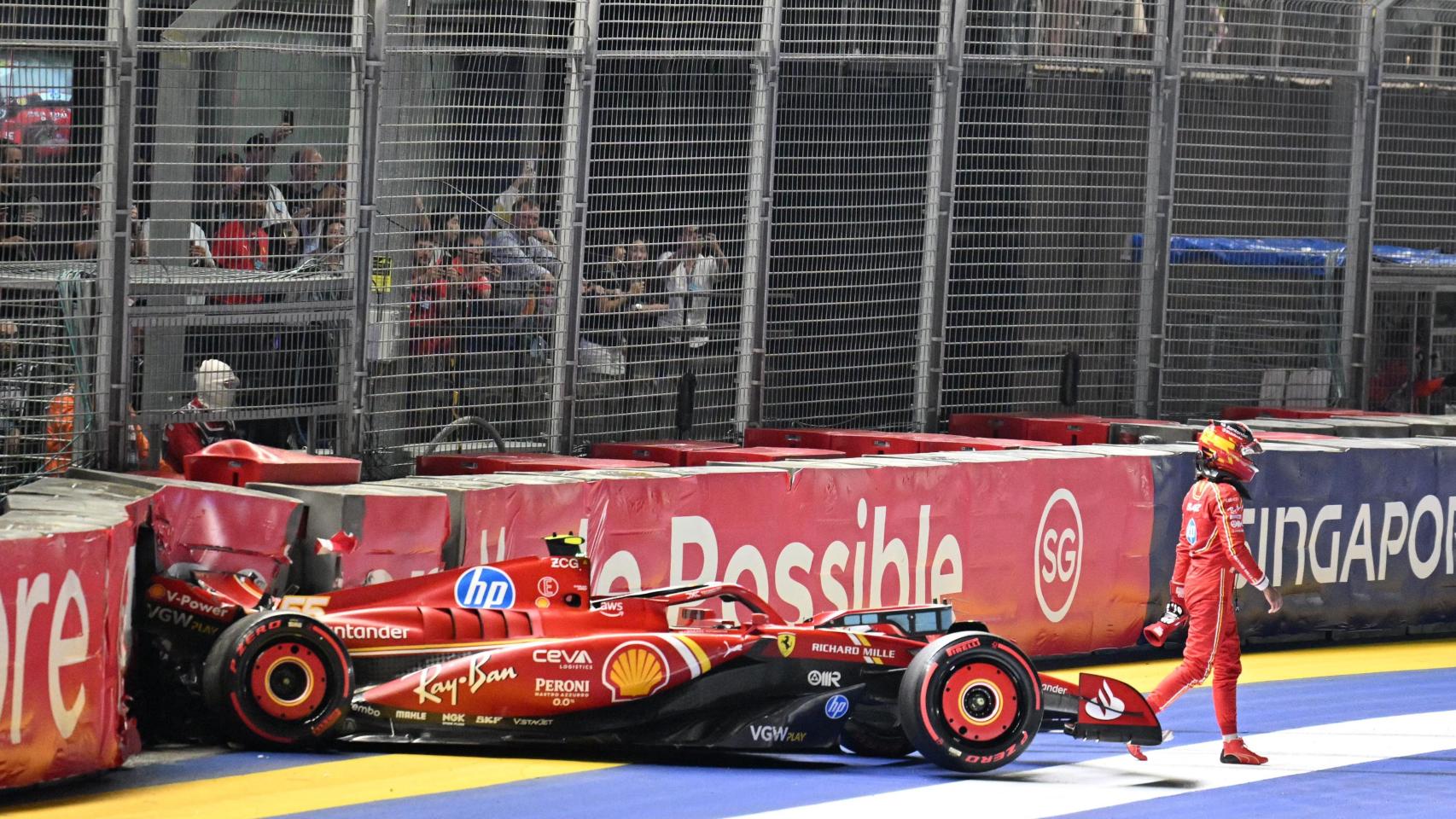 Sainz, tras el accidente en Singapur.