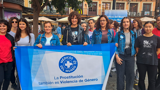 Acto de calle organizado por Médicos del Mundo en la plaza de Zocodover.