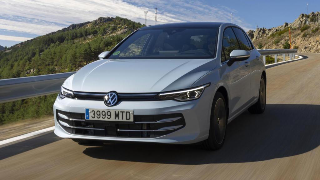 Volkswagen acaba de lanzar el renovado Golf.