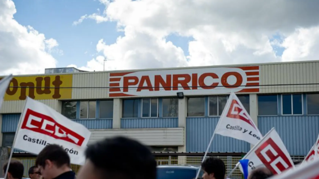 Imagen de una protesta de CCOO frente a la fábrica de Bimbo en Valladolid