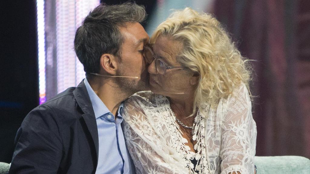 Fernando Marcos y Mayte Zaldívar en el plató de 'Supervivientes'.