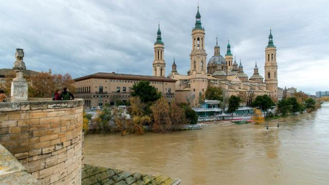 El Ebro a su paso por Zaragoza.