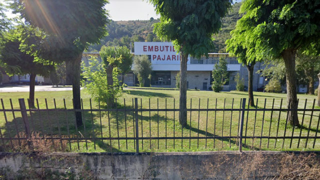 Imagen del exterior de la empresa de embutidos donde ha ocurrido el accidente