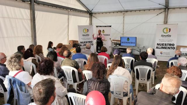 Alimentos de Segovia durante una de la catas en la feria de Naturcyl