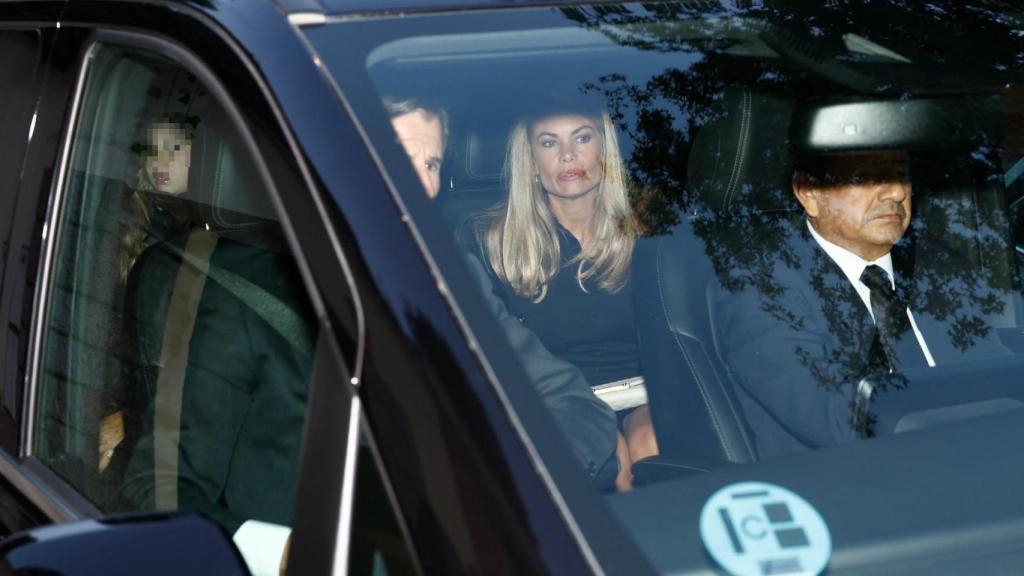 Carla Goyanes, en su llegada a la iglesia de San Agustín.