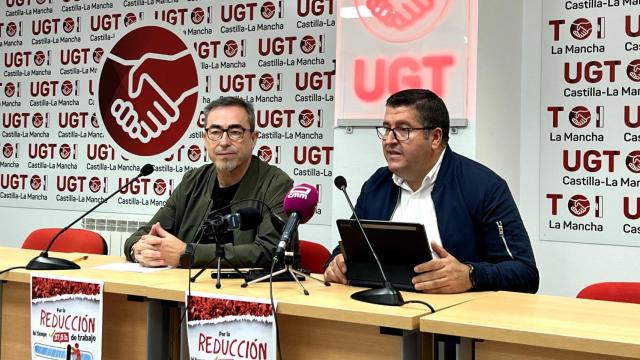 El secretario regional de CCOO, Paco de la Rosa, y Francisco Javier González, miembro de la comisión gestora de UGT.