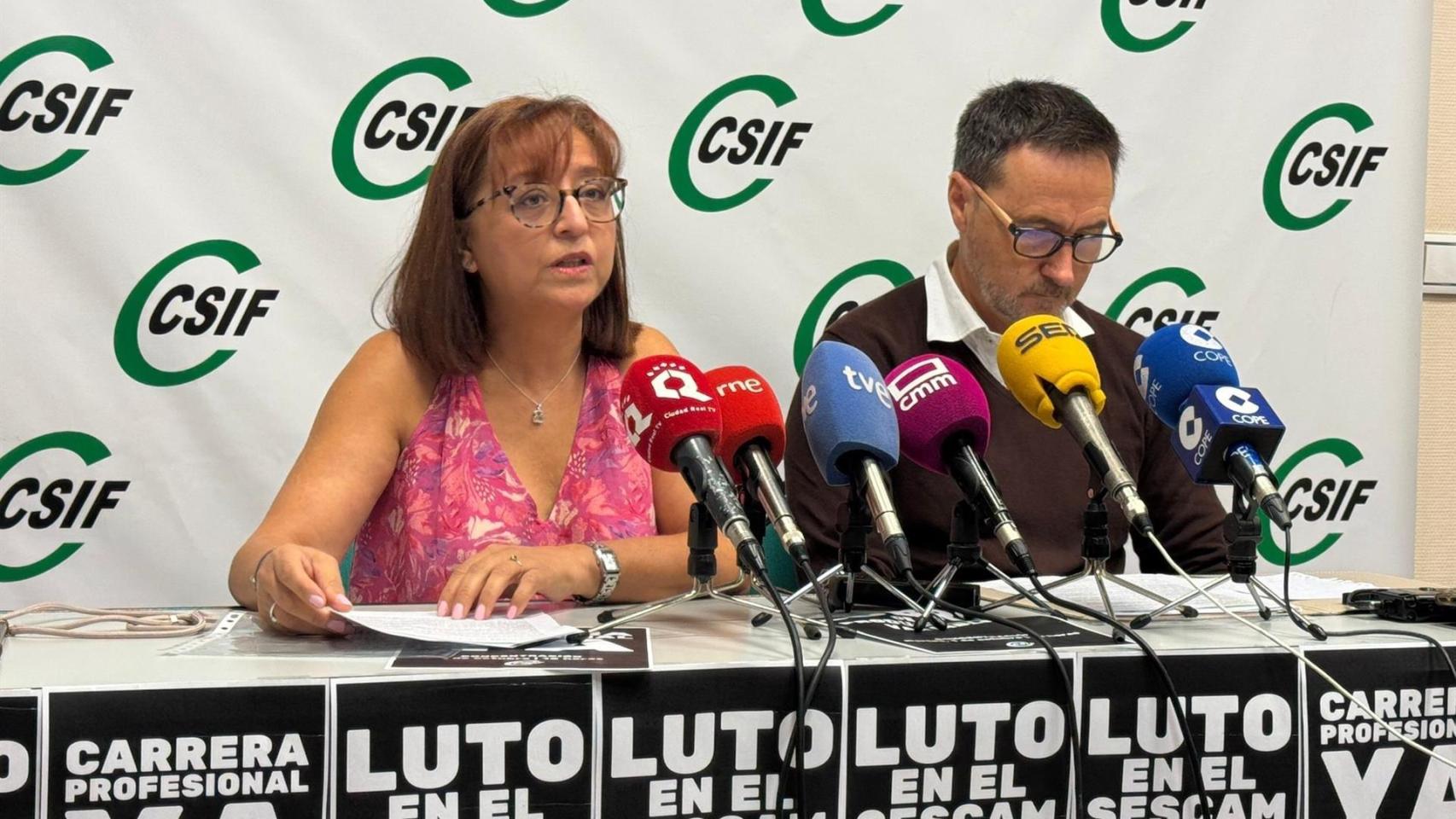 La presidenta de CSIF Sanidad en Castilla-La Mancha, Ana Isabel Fernández, y el vicepresidente, Guillermo Rubio. Foto: CSIF.