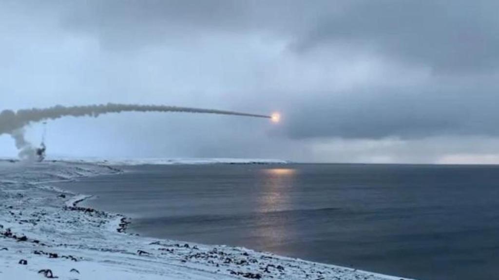 Russia launches missile at Novaya Zemlya base in the Arctic.