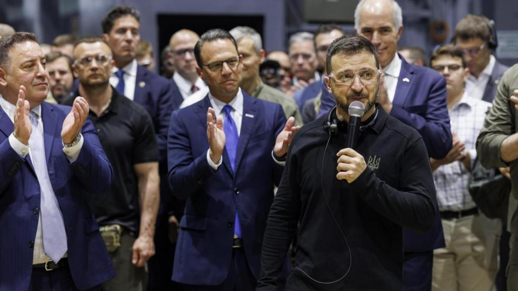 Zelensky during a visit to a factory in the state of Pennsylvania.