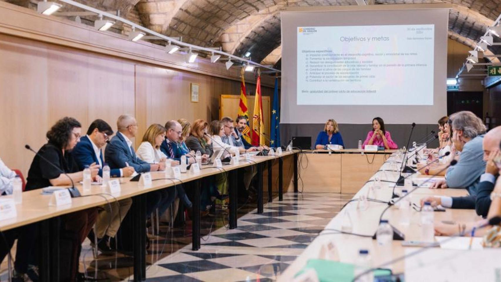 Tomasa Hernández en la reunión mantenida este martes.