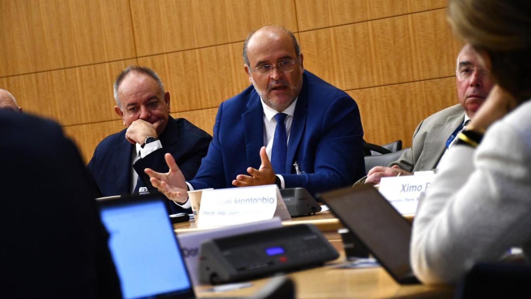 José Luis Martínez Guijarro en el encuentro de la OCDE en París.