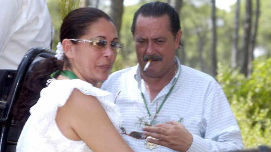 Isabel Pantoja y Julián Muñoz pasándolo bien en El Rocío.