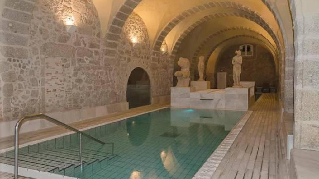 Piscina romana en Baños de Montemayor, Extremadura.