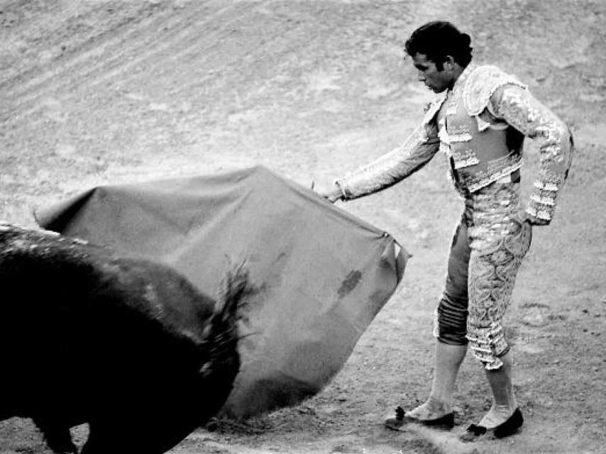 Toreando en la plaza de Las Ventas en Madrid en 1980.