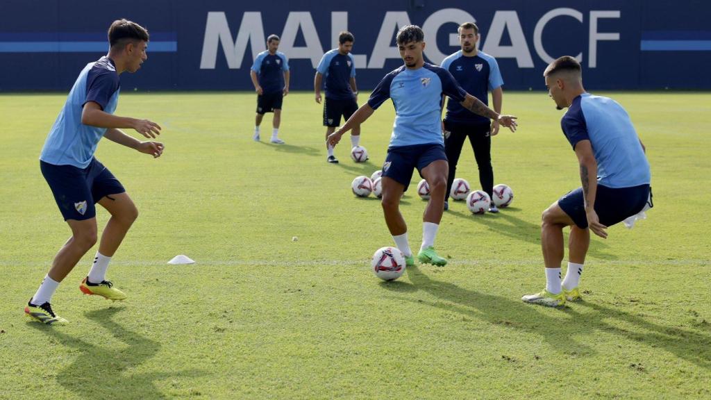 Kevin durante un entrenamiento con el Málaga CF