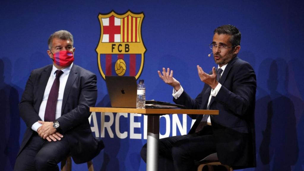 El abogado junto al presidente del Barça, Joan Laporta.