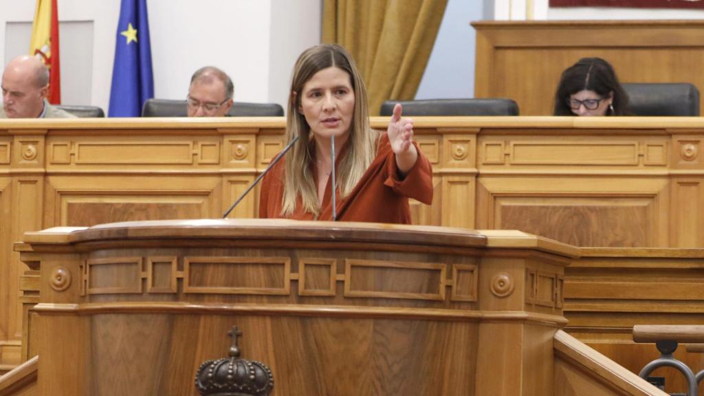 La diputada popular Carolina Agudo, este jueves en el Pleno de las Cortes de Castilla-La Mancha.