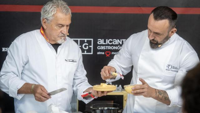 Paco Torreblanca en la edición 2023 de Alicante Gastronómica con su hijo Jacob