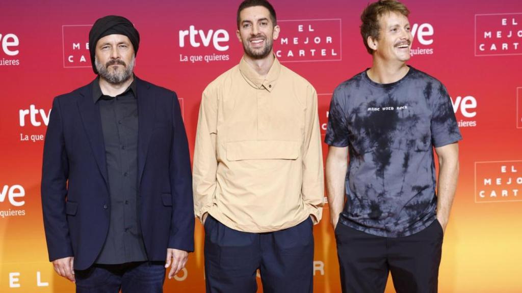 Ricardo Castella, David Broncano y Grison posan en el FesTVal de Vitoria.