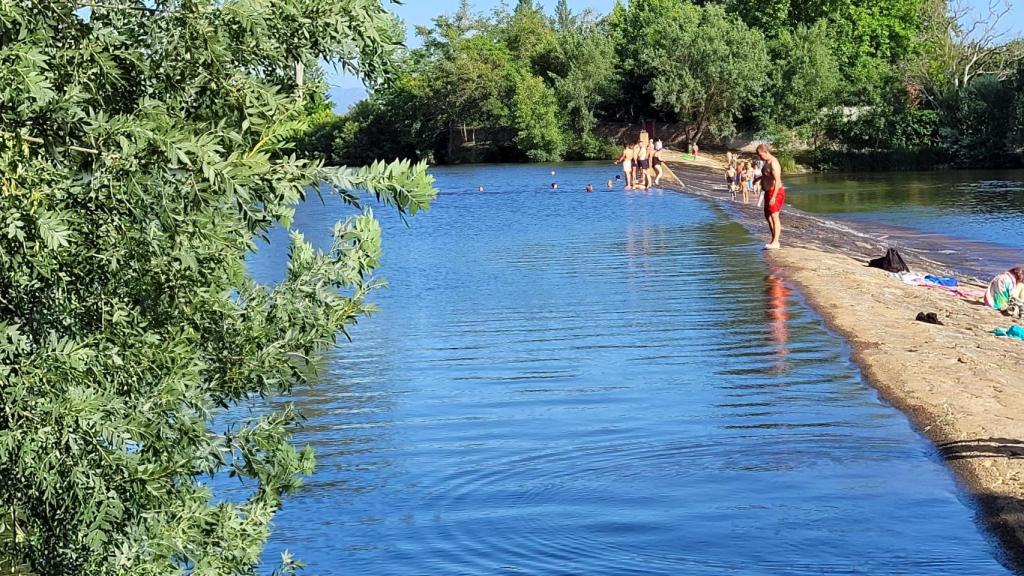 Toma de agua en el río Águeda para abastecimiento