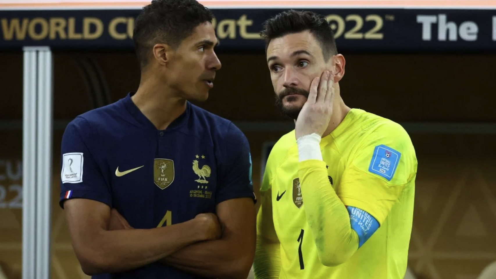 Varane y Hugo Lloris, con la selección de Francia en el Mundial de Qatar 2022