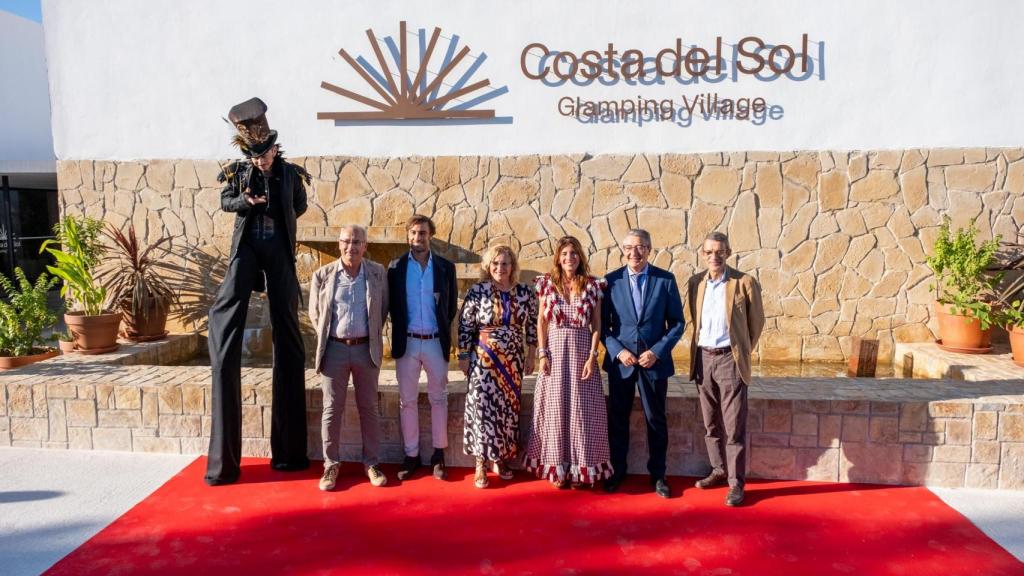 Un momento de la inauguración del Costa del Sol Glamping Village en Fuengirola.