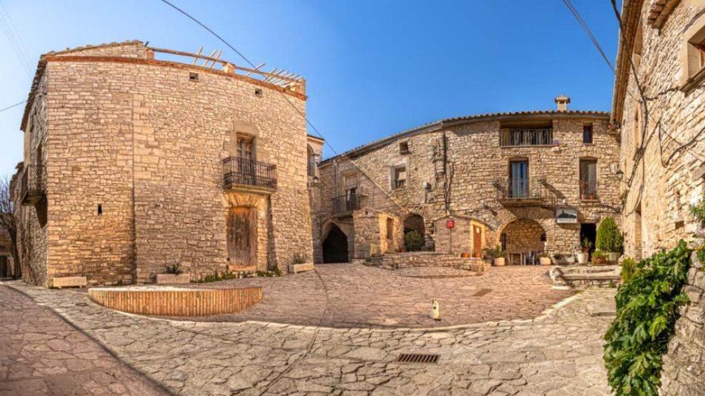 Montfalcó Murallat en Lleida.