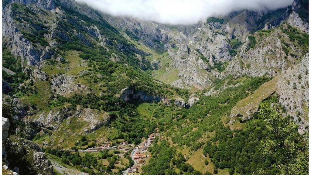 Vista aérea del pueblo de Caín