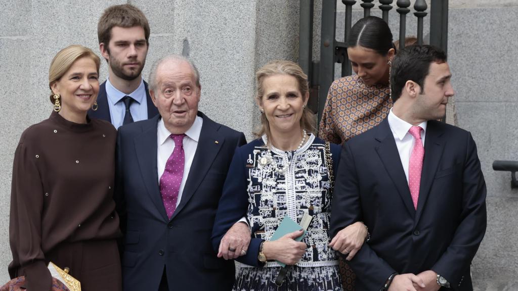 La familia del Rey en la boda de Almeida y Teresa Urquijo.