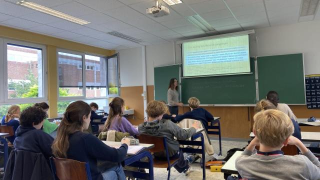 Una clase en el instituto Pare Arques de Cocentaina.