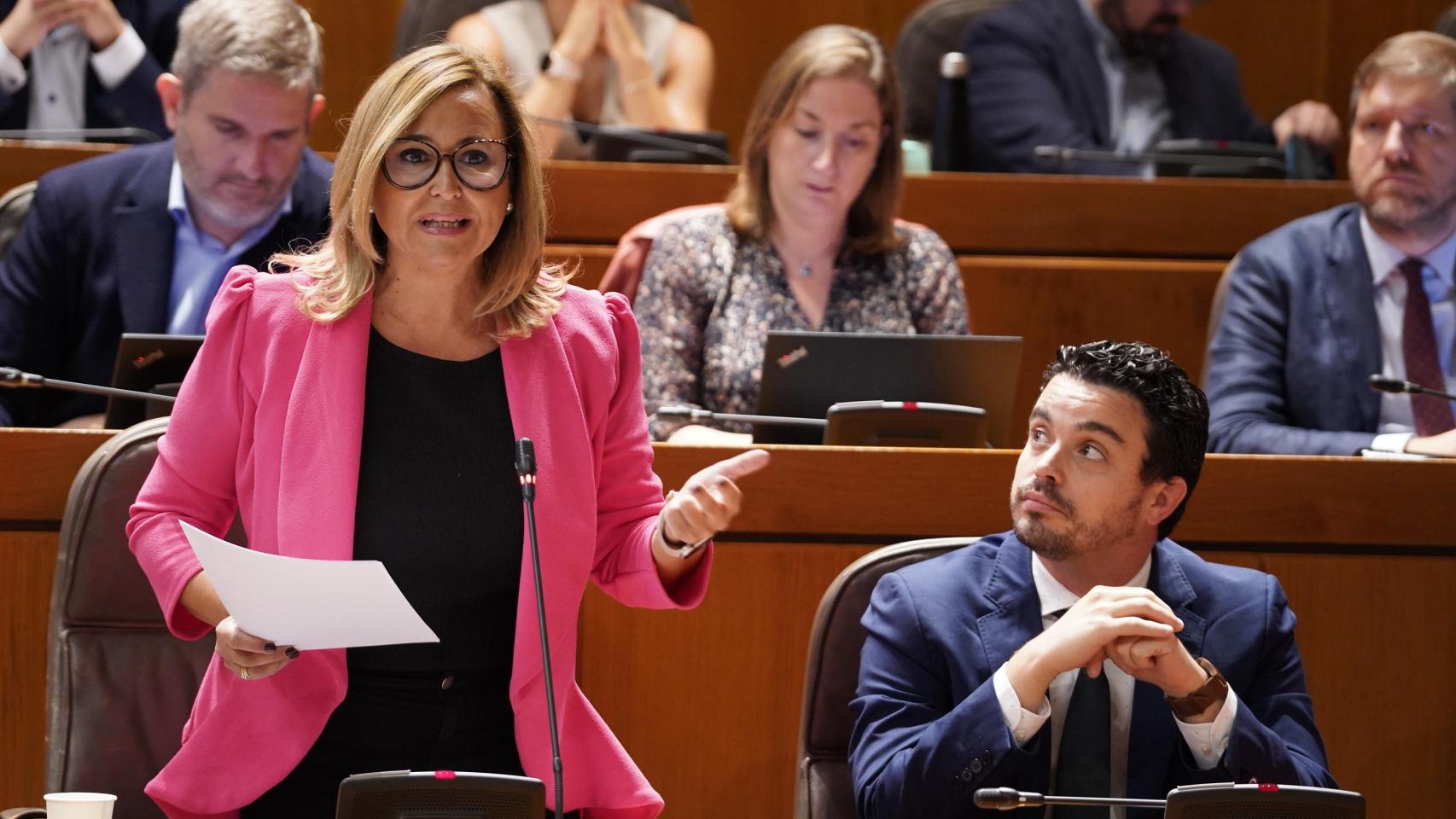 Mayte Pérez, este viernes durante su pregunta al presidente.