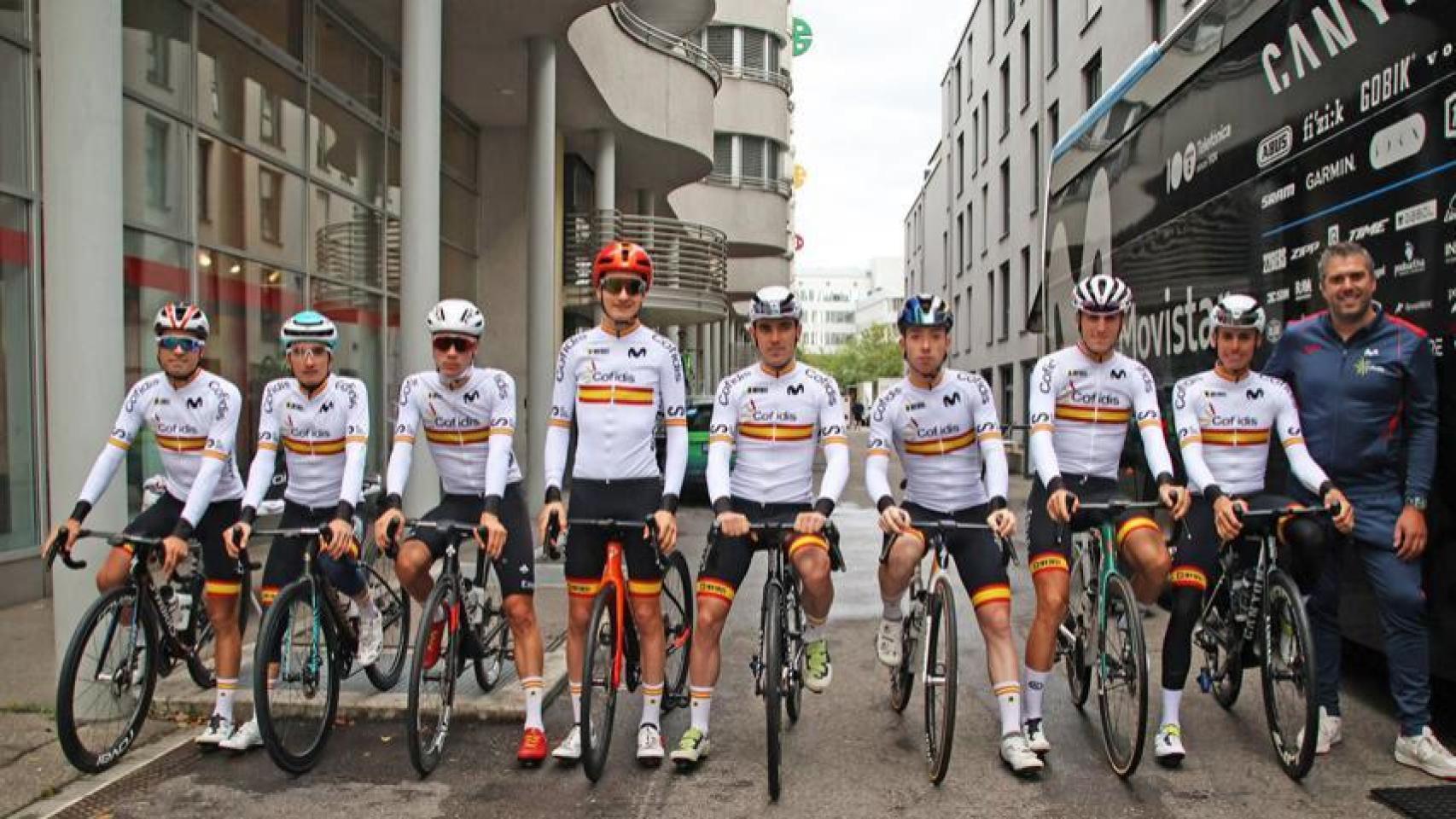 La selección española de ciclismo, antes del Mundial de Zürich.