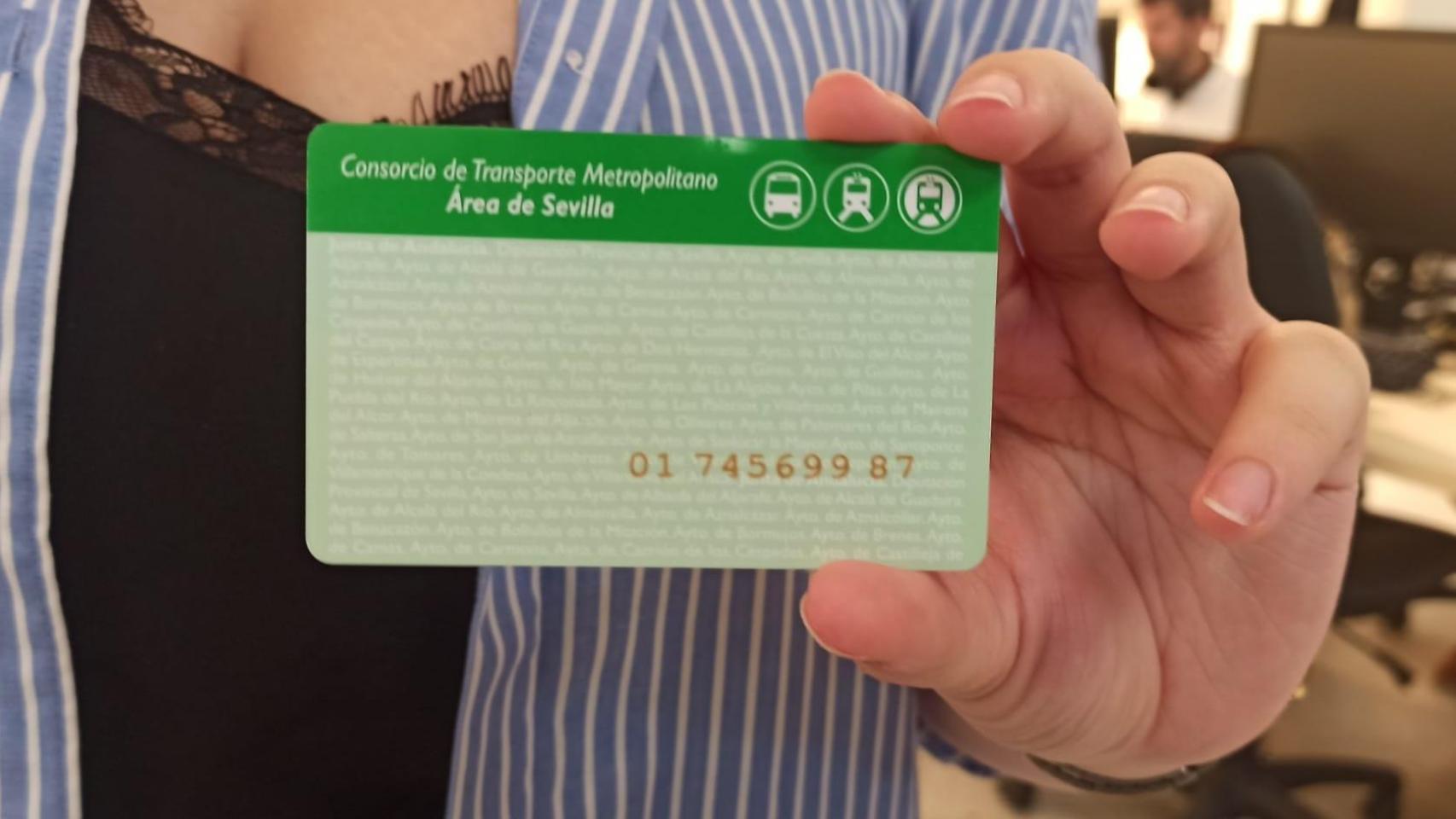 Tarjeta del Consorcio de Transporte Metropolitano de Andalucía.