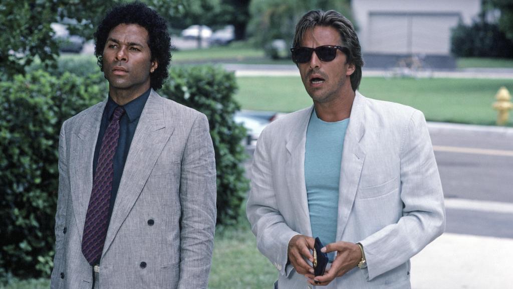 James Sonny Crockett (Don Johnson) y Ricardo Tubbs (Philip Michael Thomas) en 'Miami Vice' ('Corrupción en Miami')