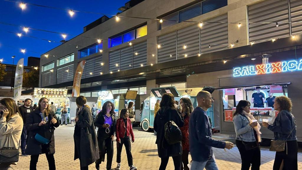 Foodtrucks instaladas en el Festival de Música Independiente de Zaragoza.