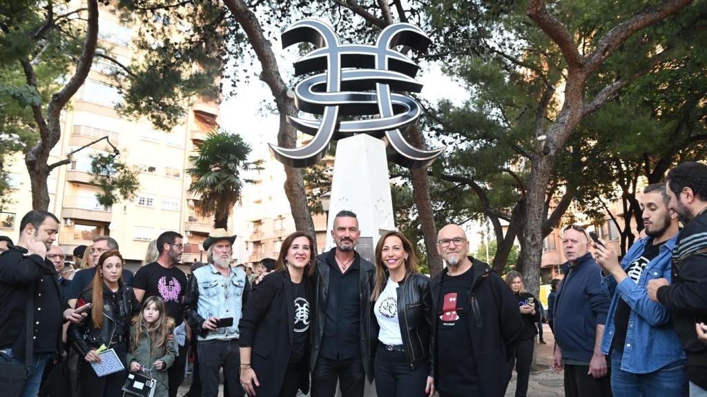 Acto  homenaje a Héroes del Silencio en Zaragoza.