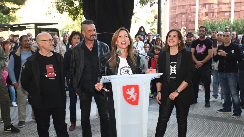 Acto homenaje a Héroes del Silencio en Zaragoza.