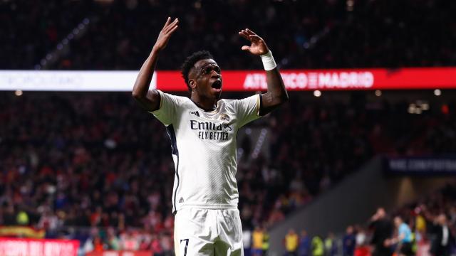 Vinicius, en el Cívitas Metropolitano durante un derbi entre Atlético y Real Madrid