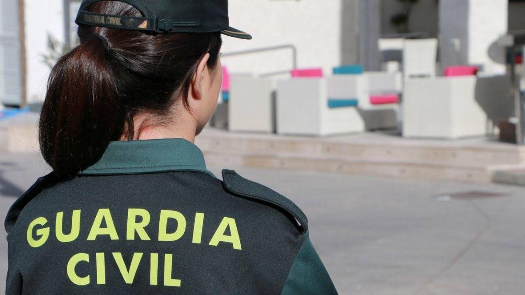 Imagen de archivo de una agente de la Guardia Civil.